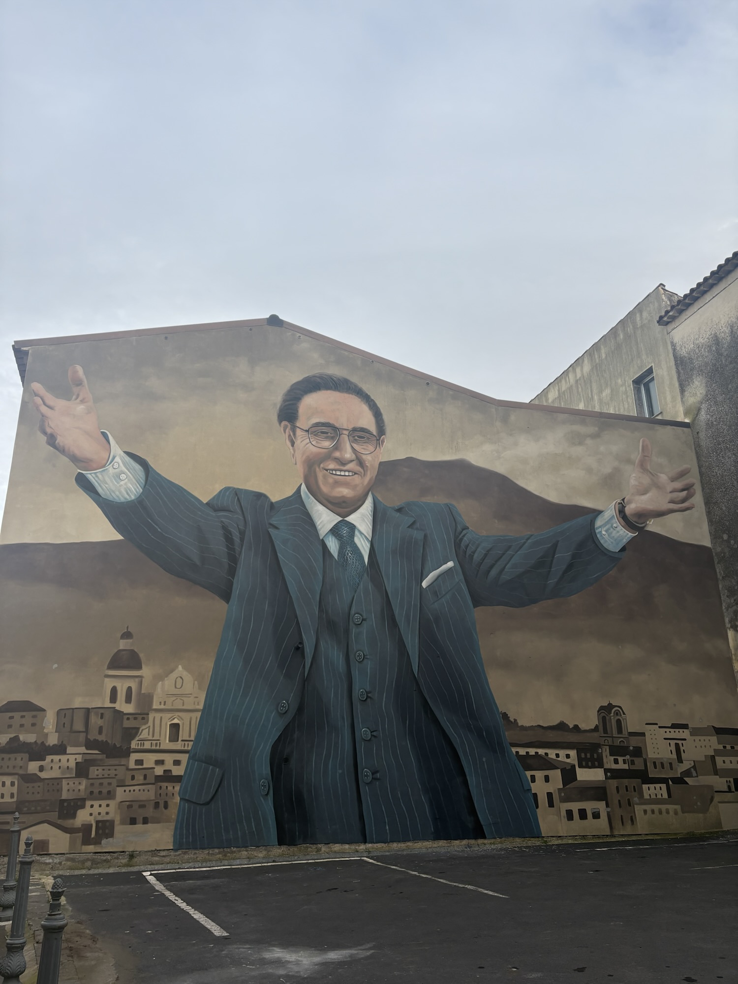 Militello in Val di Catania offre un grandioso omaggio a Pippo Baudo