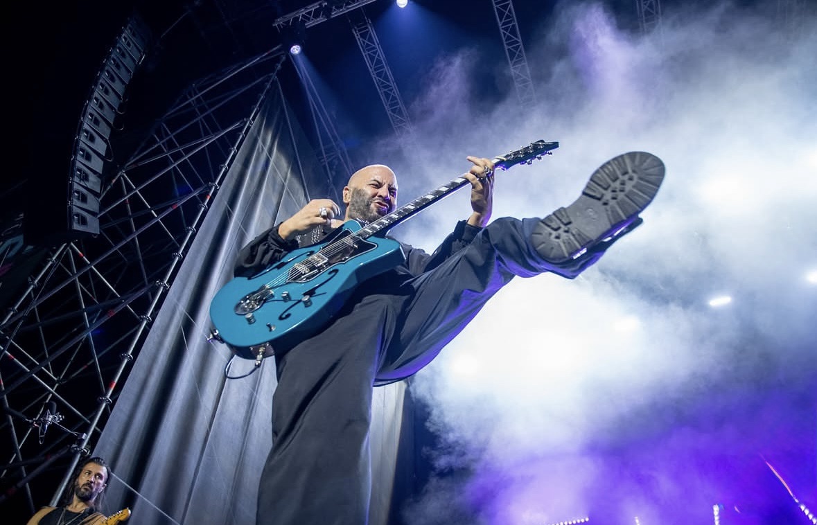 Negramaro, Catania canta e si commuove: a Villa Bellini una notte di musica, energia e umanità